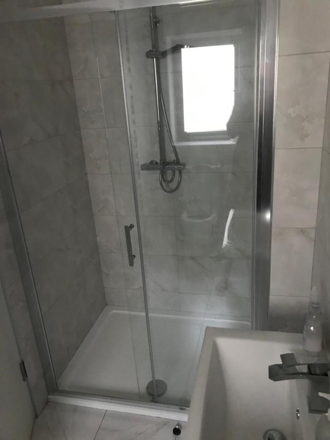 1 Luxurious Room In Family Home Killarney Extérieur photo